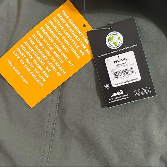 Avia Green Belted Cargo Pants Size Large - Picture 11 of 14